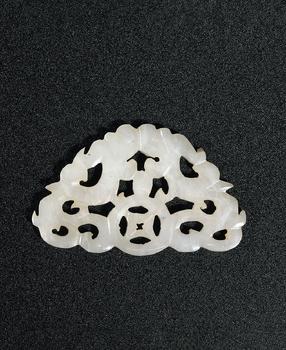 清 白玉雙龍珮