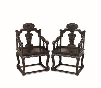民國(guó) 檀木西番蓮紋太師椅一對(duì)
