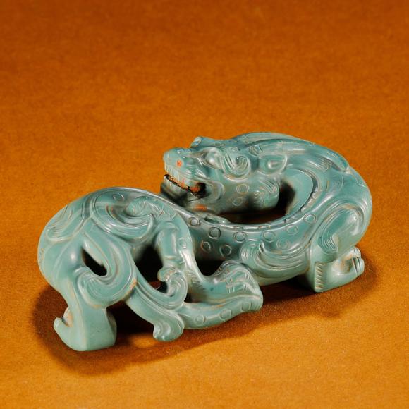 東京銀座（古美術(shù)宋磁）戰(zhàn)國 綠松石龍