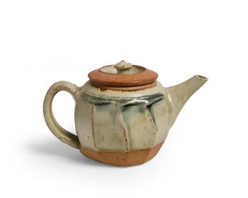 Richard Batterham (1936-2021)?

Cut-sided teapot, 2012?