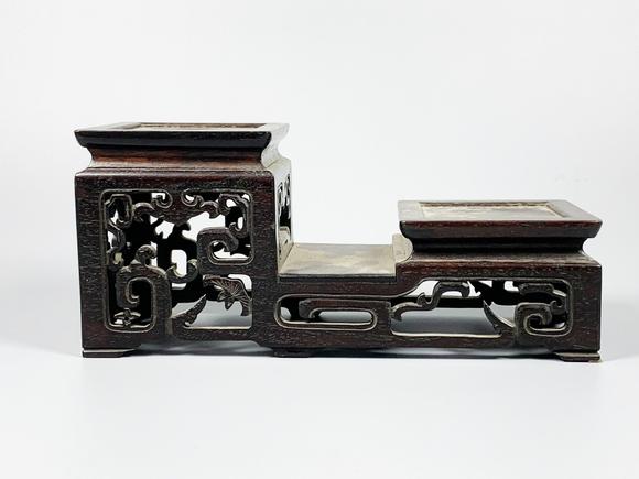山東瑞蚨興拍賣硬木小多寶閣 11.5×26×10cm 