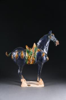 三彩馬形擺件
