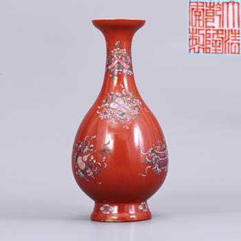 清 珊瑚紅暗八仙玉壺春