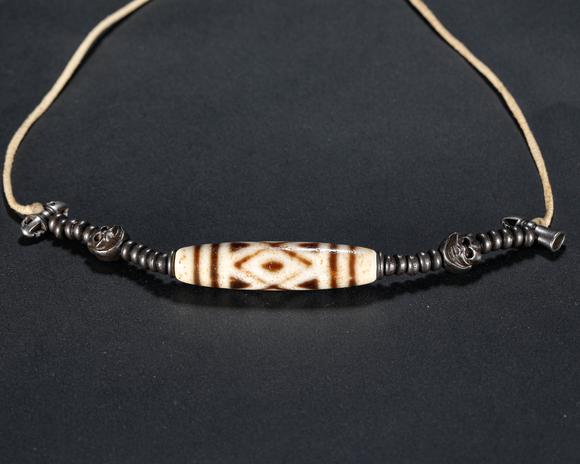 宋玛瑙天铁天珠