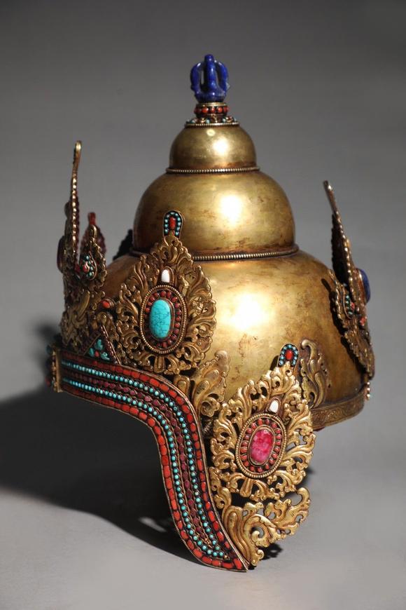 尼泊尔铜胎鎏金嵌百宝金刚主持桂冠