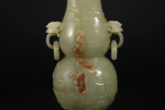 清代和田玉双耳葫芦瓶