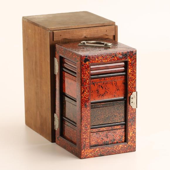 日本四国拍卖镀金 重箱