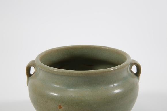 宋殿青釉双系罐