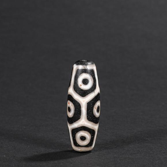 唐物九眼至尊至纯天珠