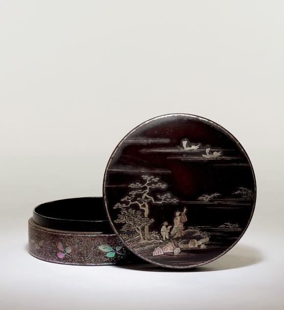 日本美协清 黑漆嵌螺钿渡江图圆盒