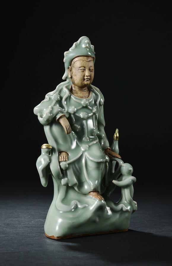 上氏拍卖明 龙泉窑青瓷露胎观音