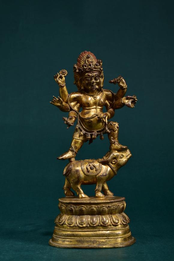 十八世纪铜鎏金三面六臂大黑天造像