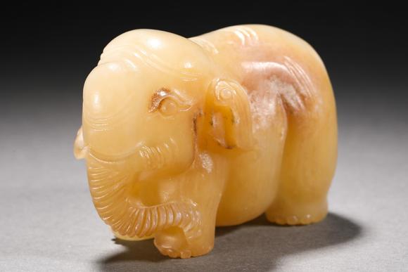 清代和田玉玉象