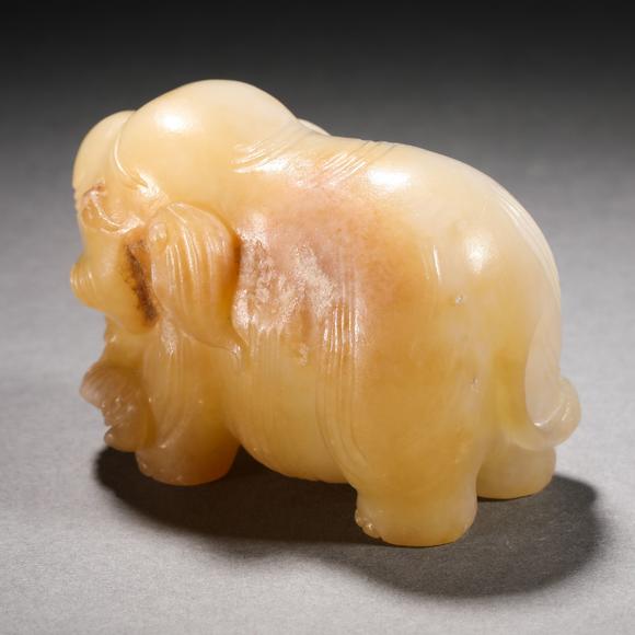 清代和田玉玉象