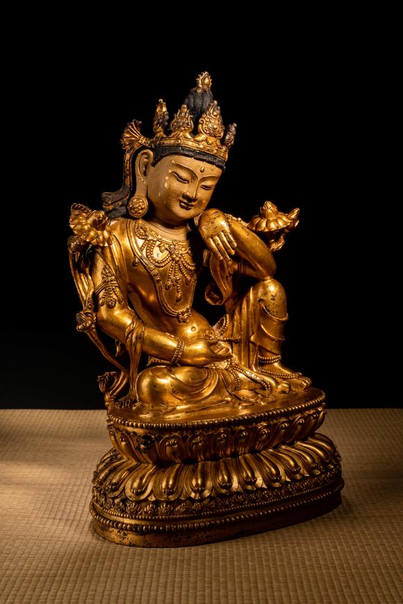 明代鎏金如意轮观音像