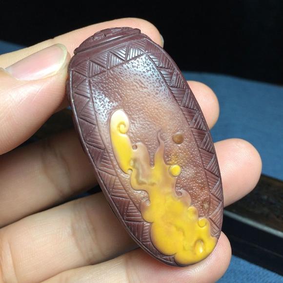 玛瑙阿拉善玉大象太平有象吊坠