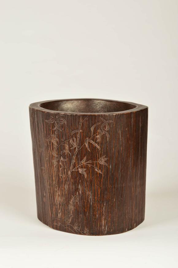achinesebamboojointpatterneaglewoodbrushpot