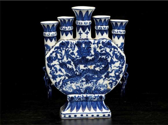 青花龙纹五管瓶