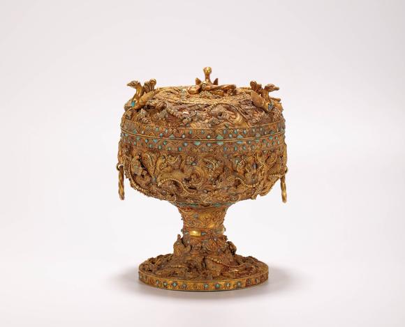 唐代银鎏金炸珠器皿silveingandgoldcontainerfromtang