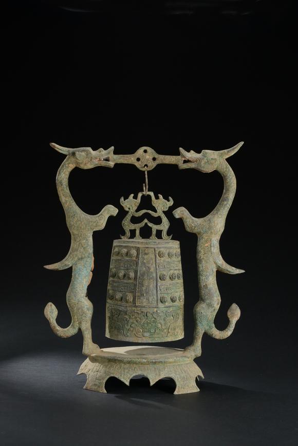 青铜龙纹编钟