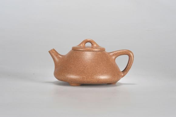 李建芳底款"石瓢"高清大图_易拍全球中鼎国际紫泥春华——紫砂壶专场