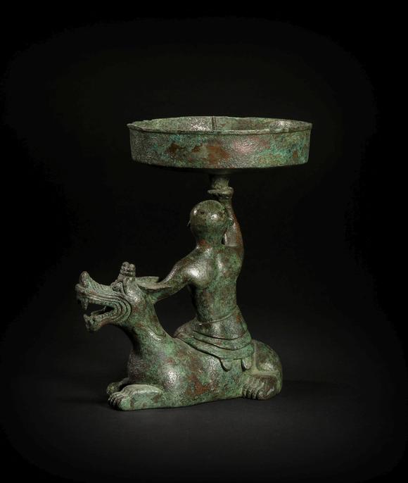 coppercandleholderwithhumandesignfromhan汉代铜人物烛台