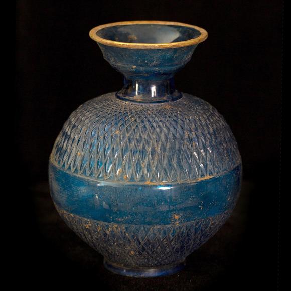 blueglasswarevasefromyuan元代蓝琉璃瓶