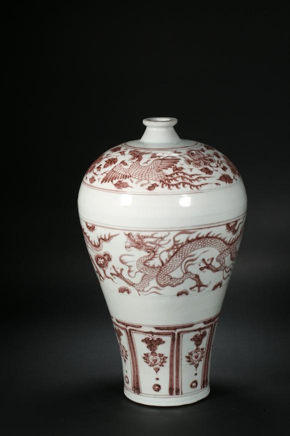 glazeredplumvaseinyuandynasty元代釉里红梅瓶