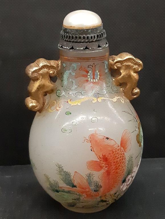 乾隆款料胎描金珐琅彩荷花金鱼鼻烟壶 乾隆款料胎描金珐琅彩荷花金鱼鼻烟壶估价 乾隆款料胎描金珐琅彩荷花金鱼鼻烟壶 高清大图 易拍全球书画艺拍中国书画及艺术品周末拍卖会第774期拍品介绍