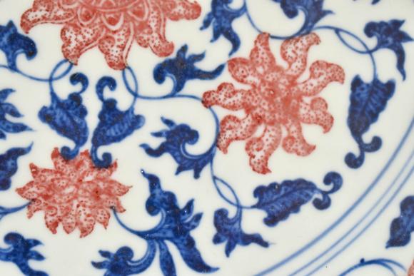 lauren galleryqianlong blue & red morning glory plate