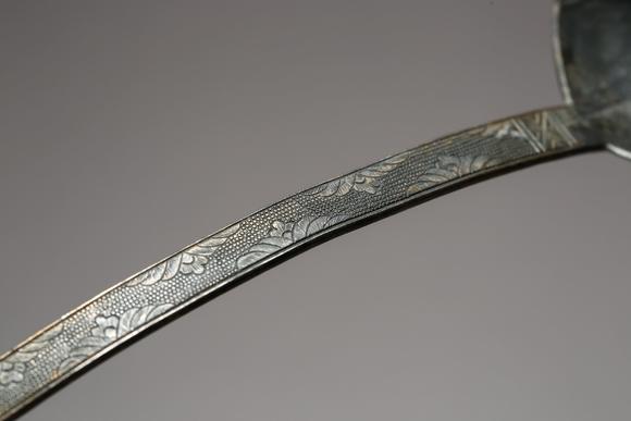 一对中国唐代纯银勺子tangdynastytwochinesesterlingsilverspoonsone