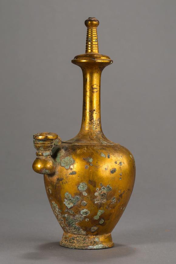 中国唐代佛教银鎏金净瓶tangdynastychinesebuddhistgiltgoldbottle