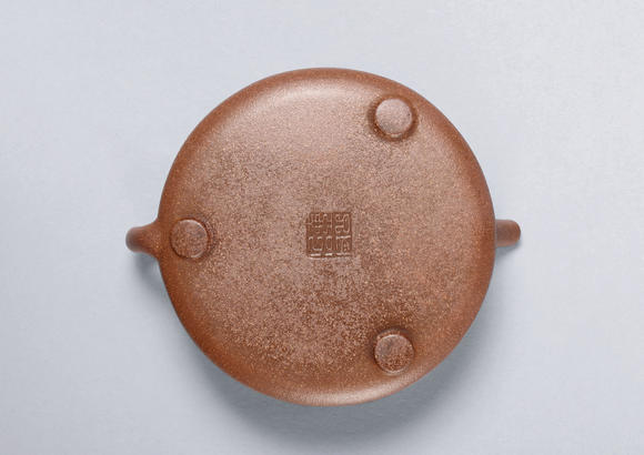 清中期瞿子冶铭梅花图石瓢壶